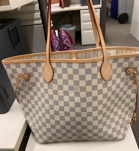 louis vuitton neverfull false.